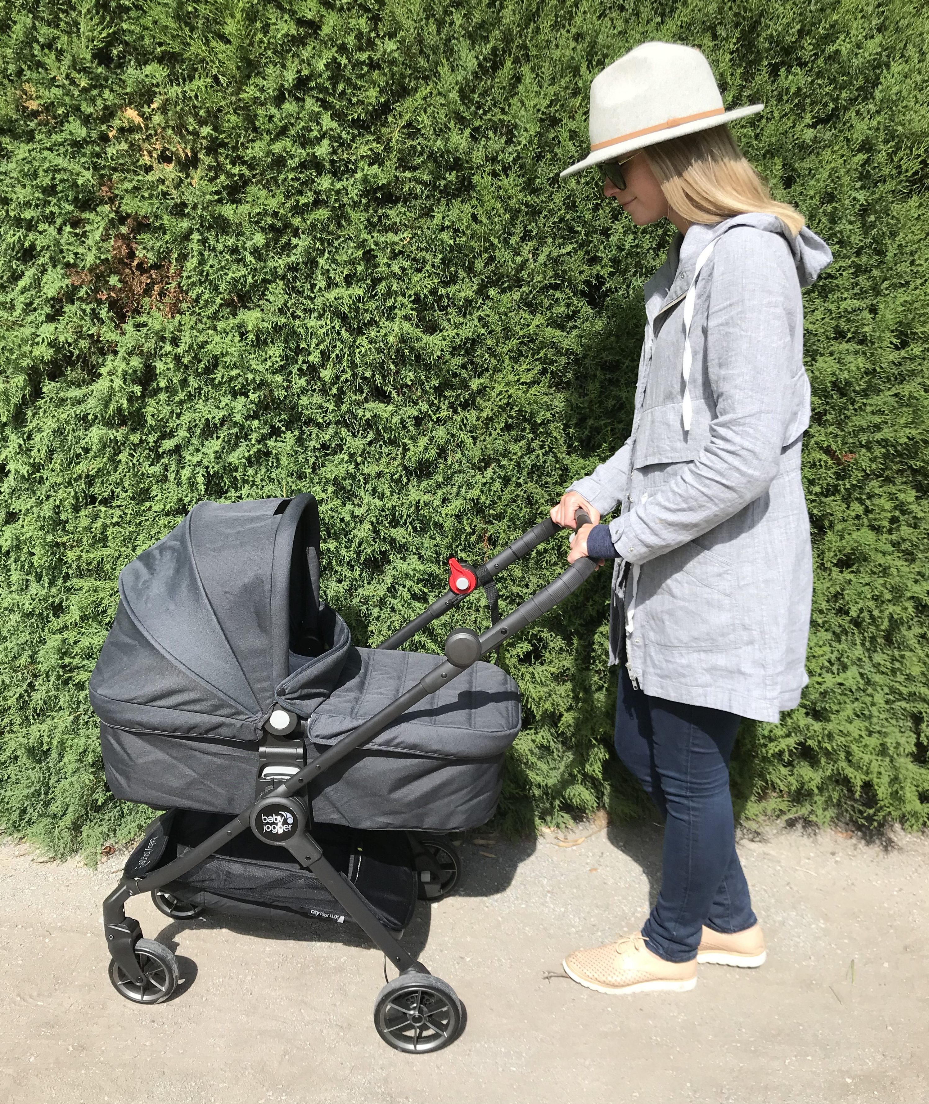 baby jogger city tour lux airplane